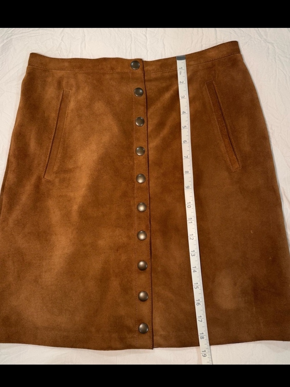 Agnes B. Tan 100% Suede Mini Skirt with Snap Button Closure - Size Small (EU 36)